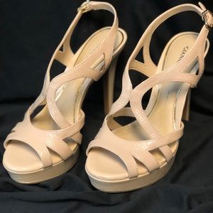 ~* Gianni Bini New Tan Stappy Nude*~